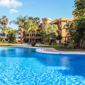 697FE137-73E5-426D-BD5F-3483661606E2 697FE137-73E5-426D-BD5F-3483661606E2