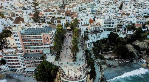 manolofranco-nerja-3745871_1920